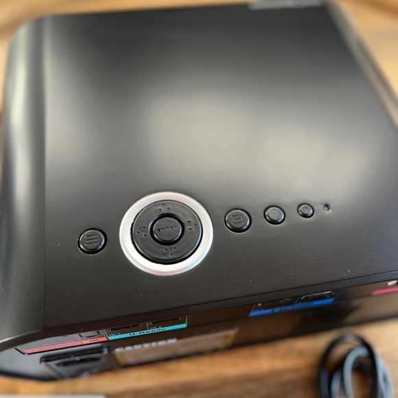 GooDee 3600 Lumens HD Video Projector 180" LCD Movie Projector - Picture 10 of 14